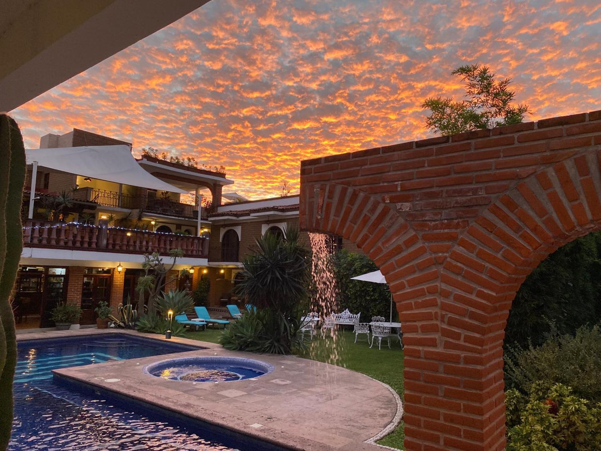 Hotel Hacienda Ventana Del Cielo Тепостлан Экстерьер фото