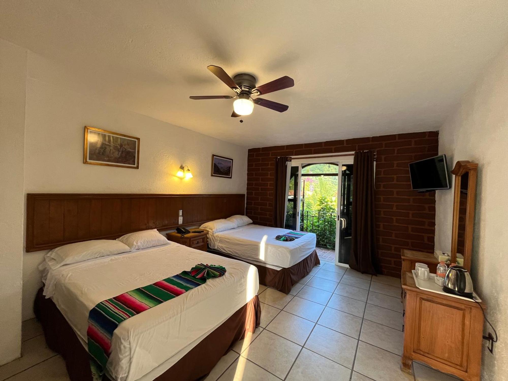 Hotel Hacienda Ventana Del Cielo Тепостлан Экстерьер фото